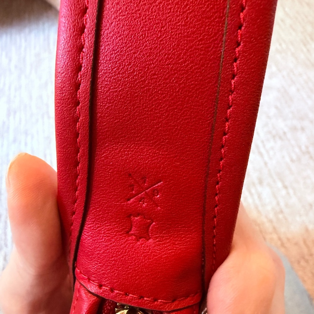 Coach BNWT Red Curve Zip Re-edition Bag - Picture 4 of 6